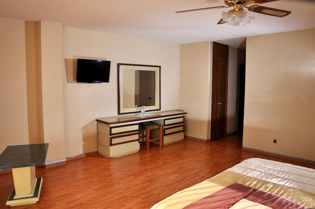 Hotel El Monte 萨拉曼卡 客房 照片