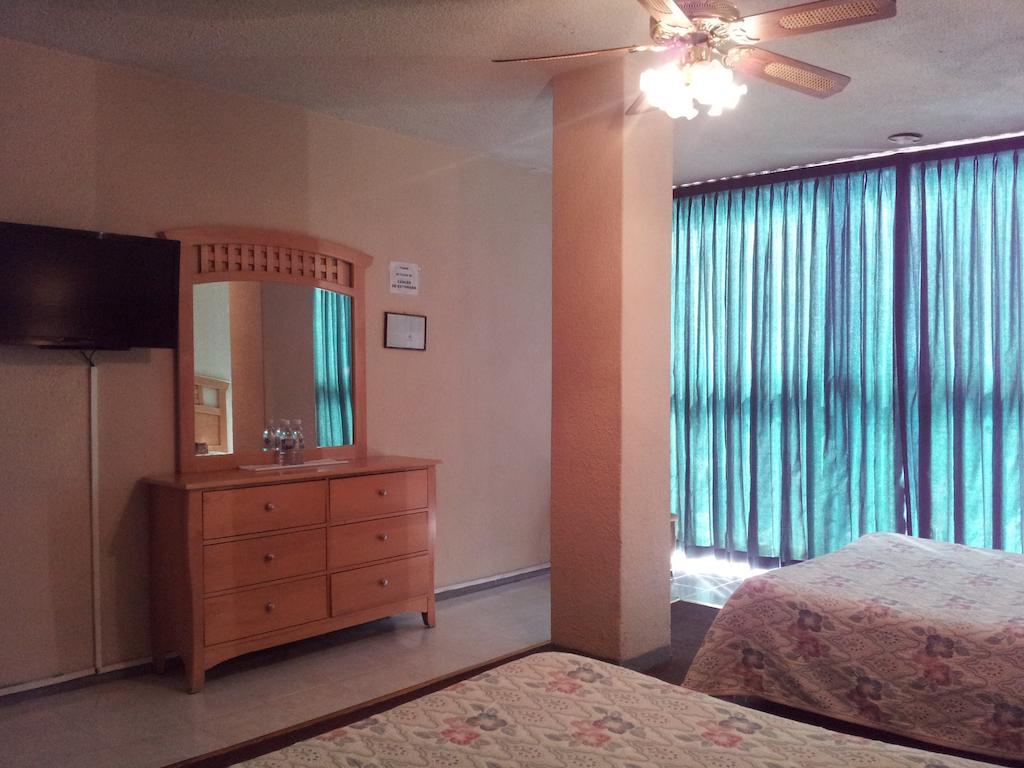 Hotel El Monte 萨拉曼卡 客房 照片