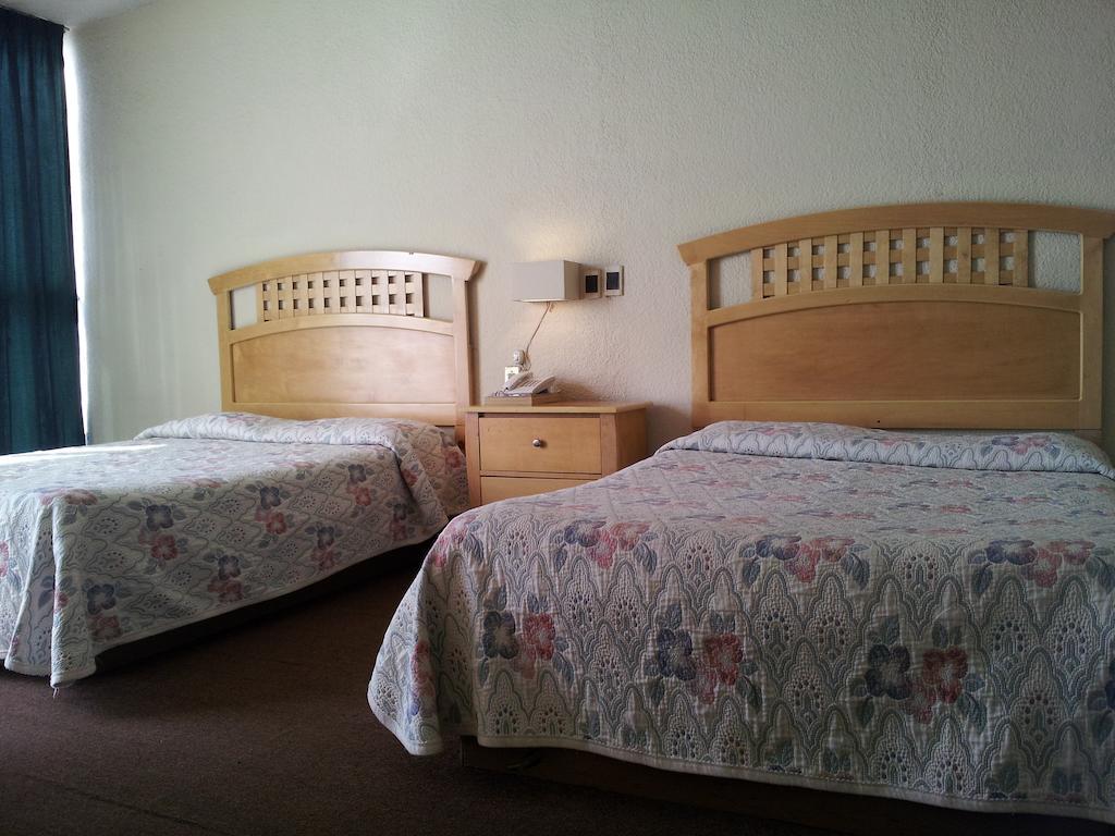 Hotel El Monte 萨拉曼卡 客房 照片