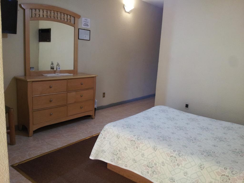 Hotel El Monte 萨拉曼卡 外观 照片