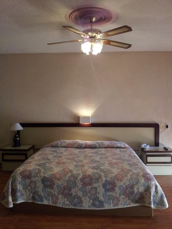 Hotel El Monte 萨拉曼卡 客房 照片