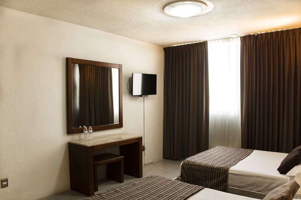 Hotel El Monte 萨拉曼卡 外观 照片