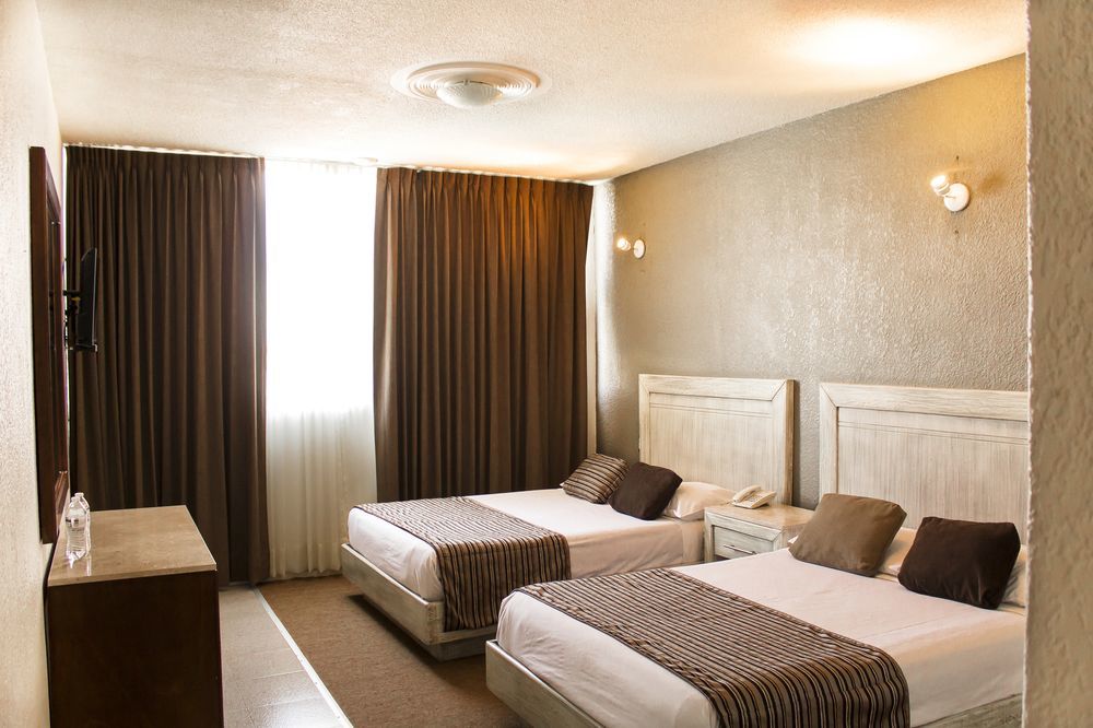 Hotel El Monte 萨拉曼卡 外观 照片